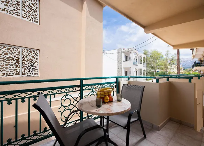 Castaway Suites - Studios Christos